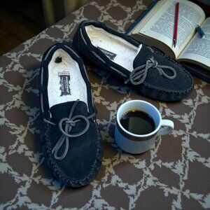 Manitobah Mukluks Black Suede Leather Moccasin Slippers Size Womens 9 Mens 7